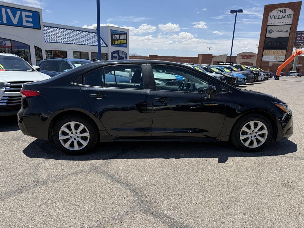 Vehicle image 3 of 21