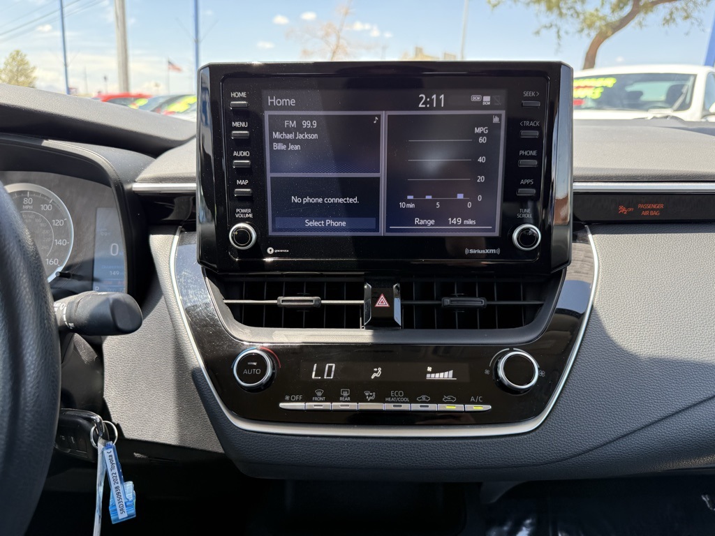Vehicle image 18 of 21