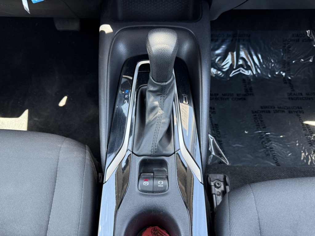 Vehicle image 19 of 21