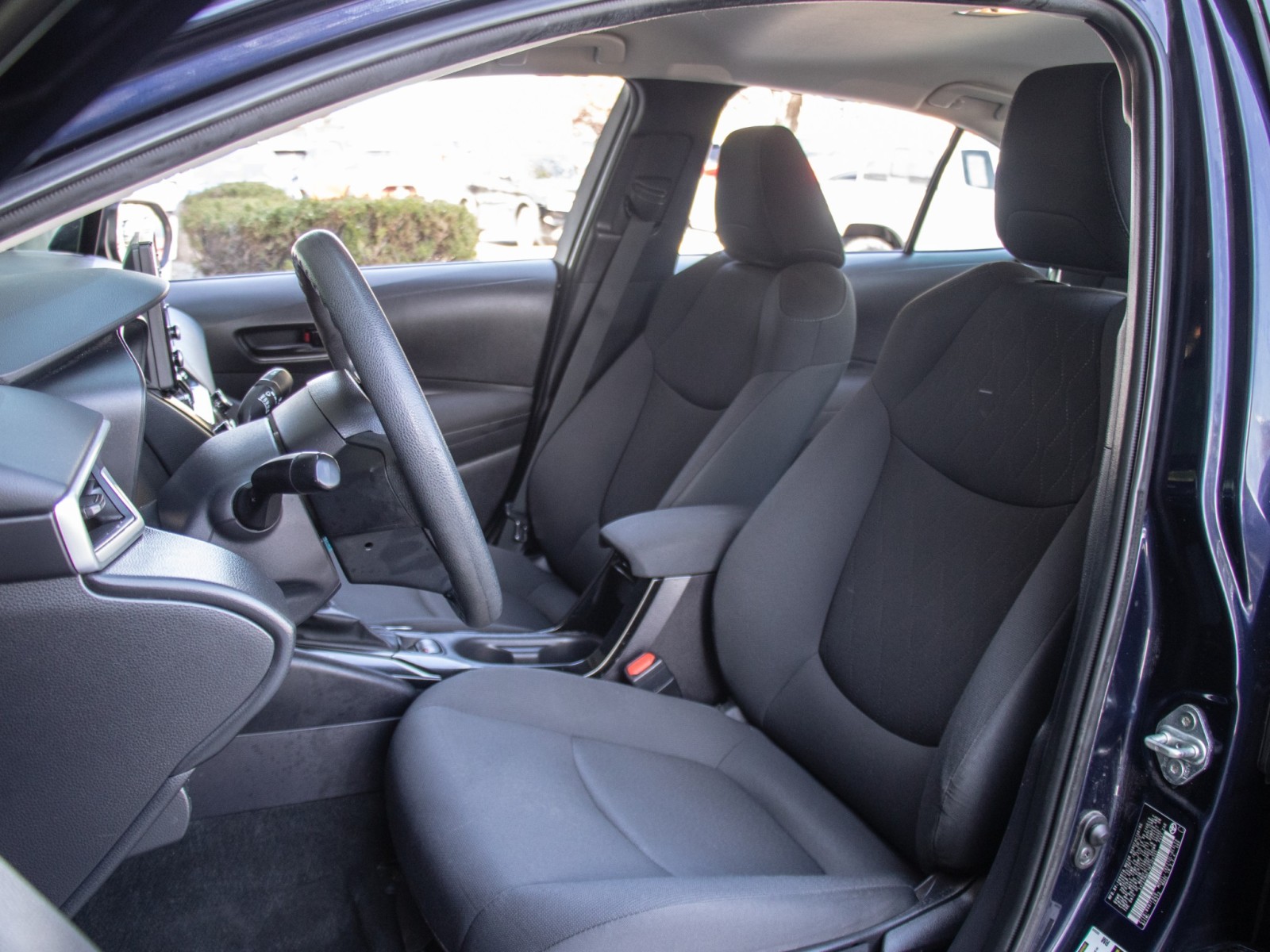 Vehicle image 9 of 23