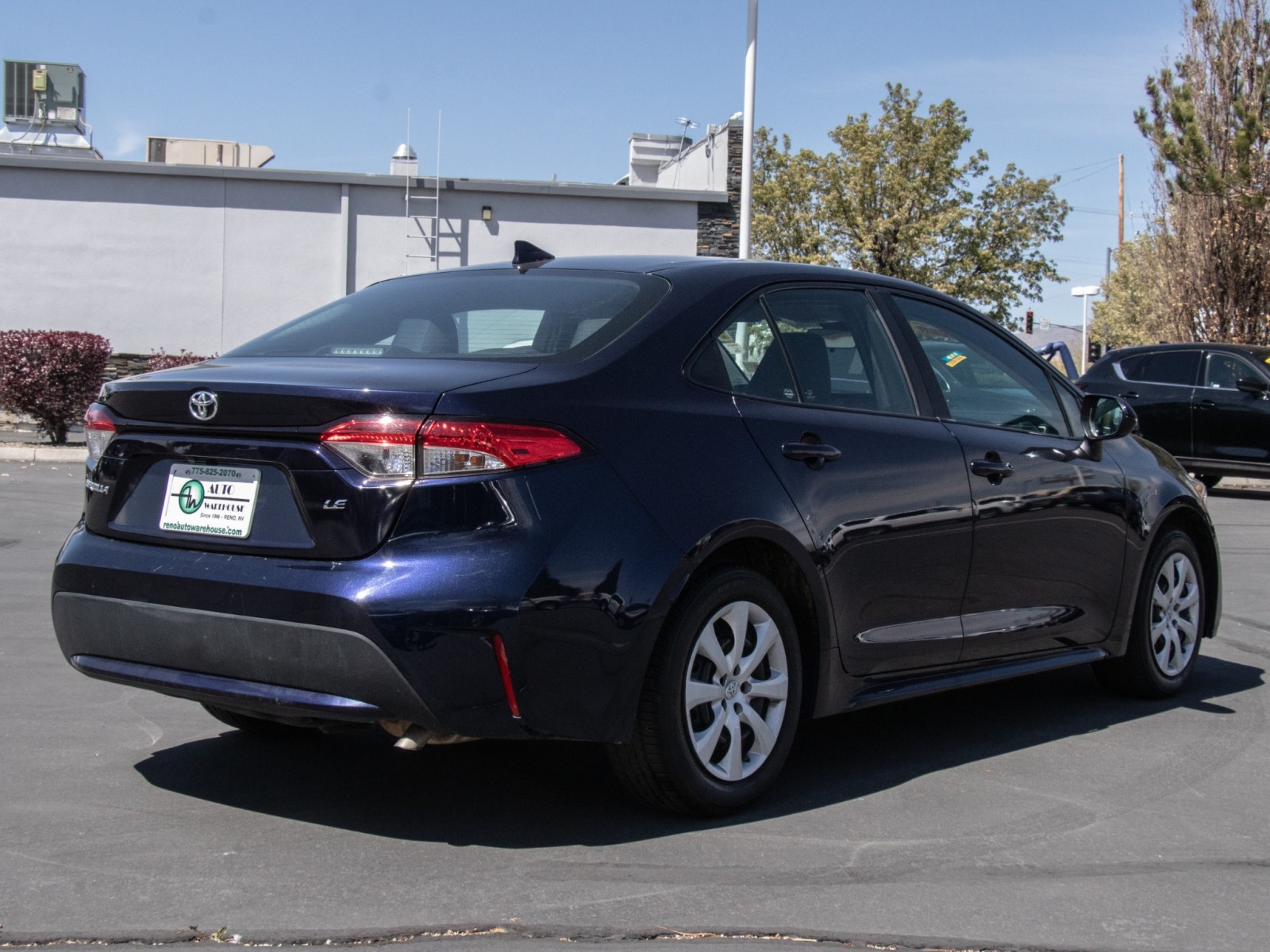 Vehicle image 4 of 23