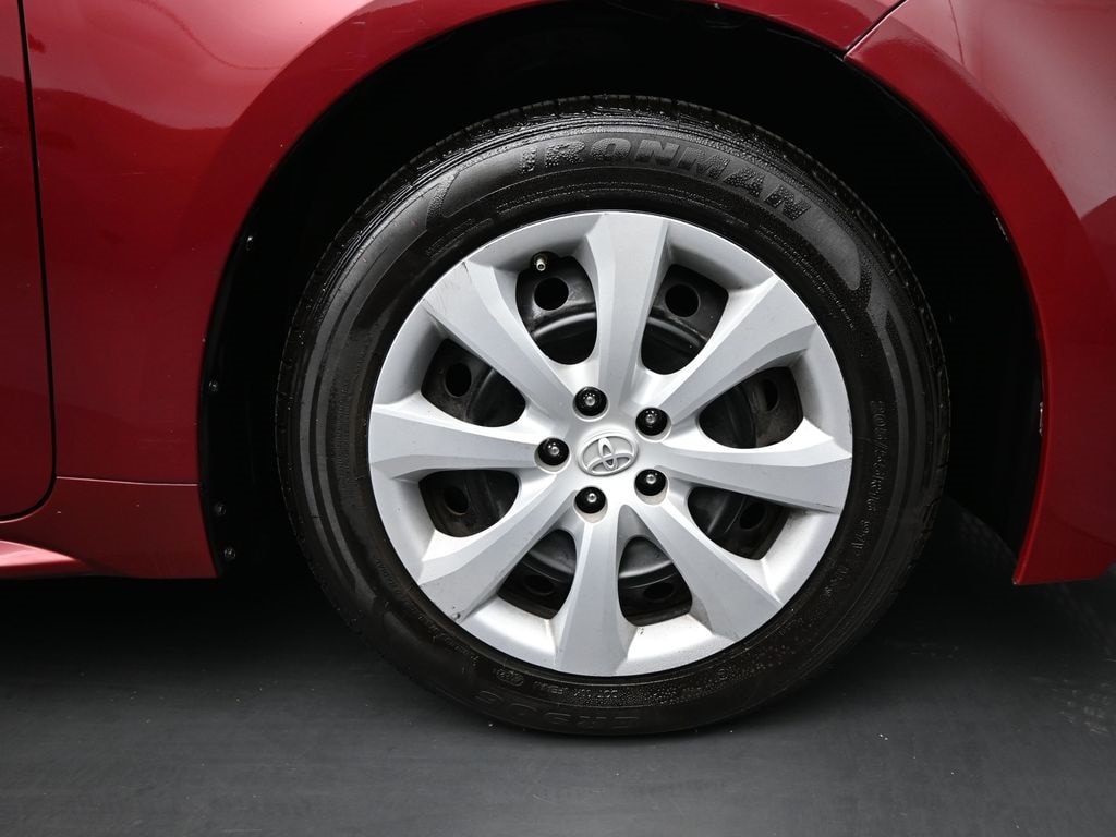 Vehicle image 4 of 10