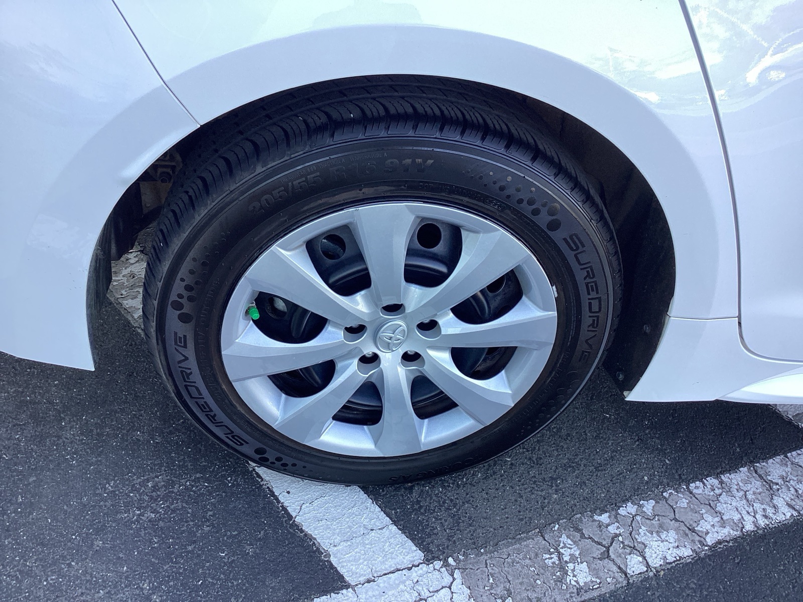 Vehicle image 25 of 30
