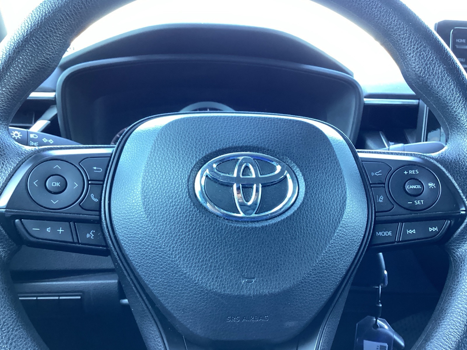 Vehicle image 11 of 30