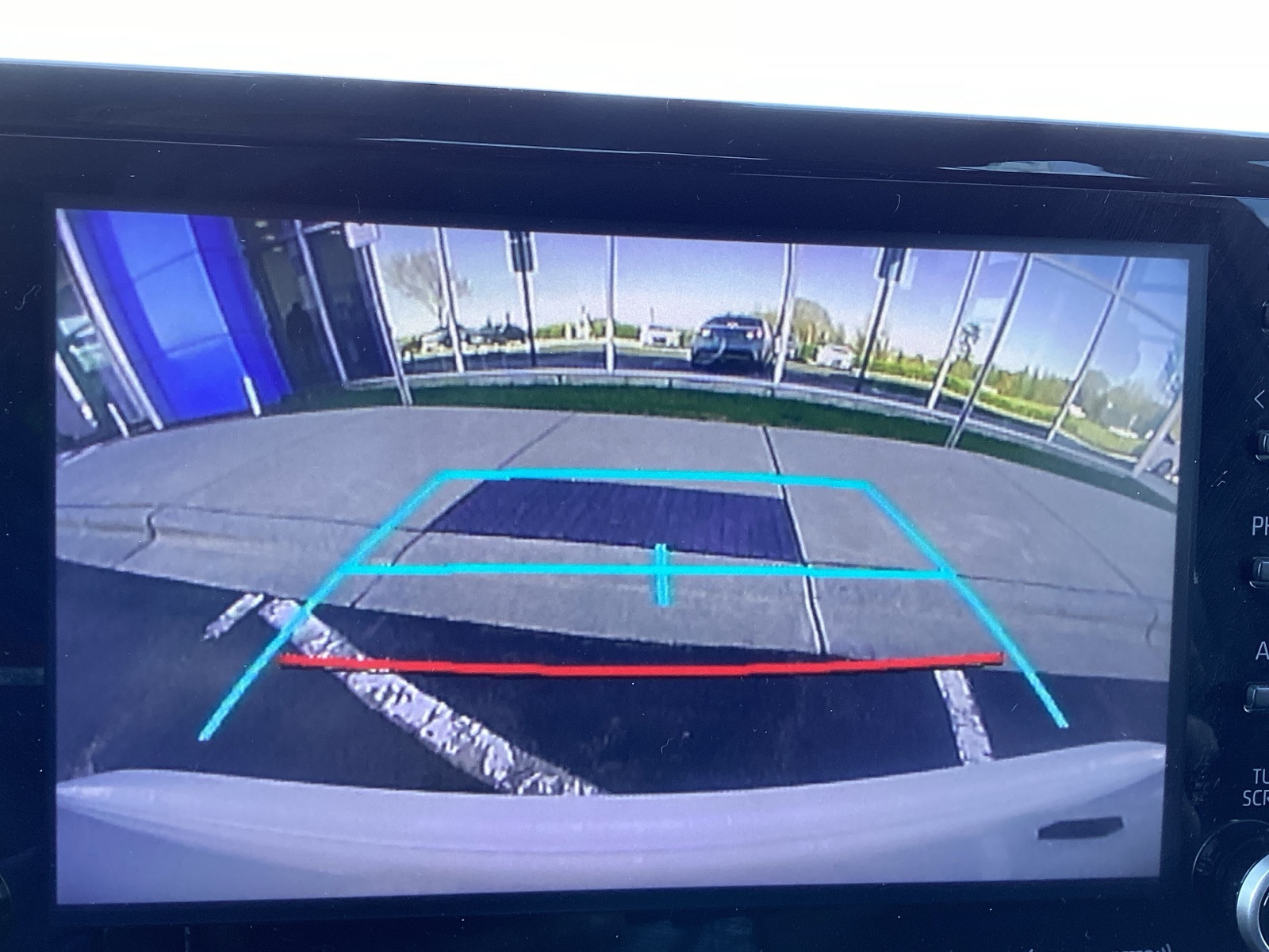Vehicle image 17 of 30