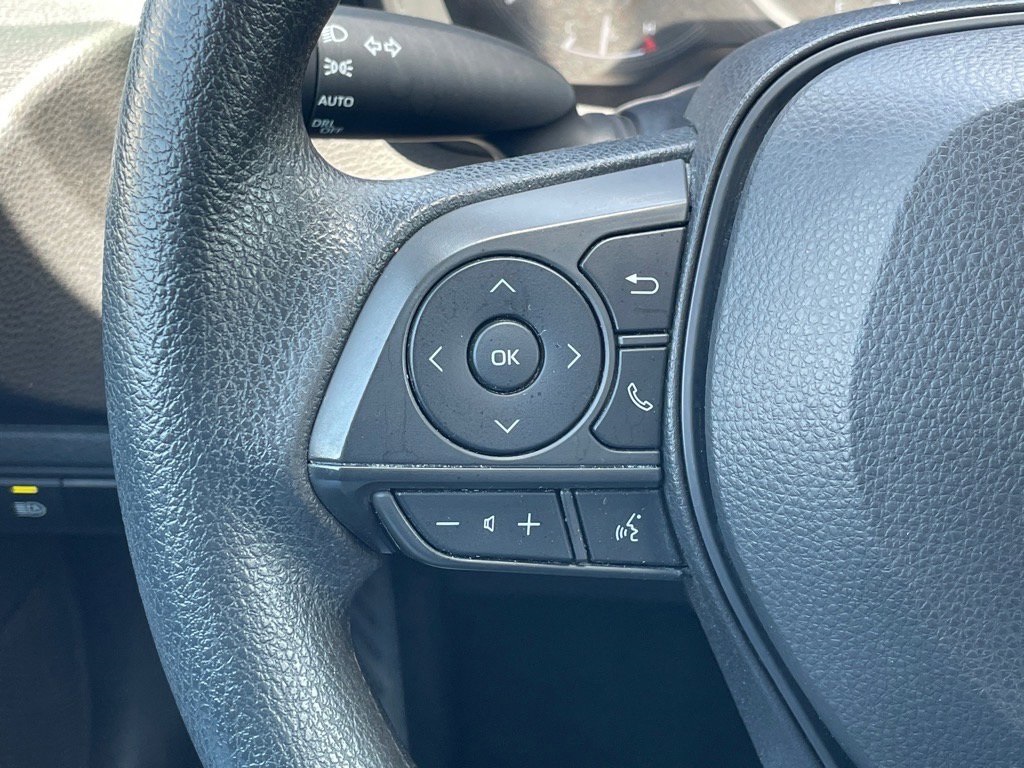 Vehicle image 20 of 31