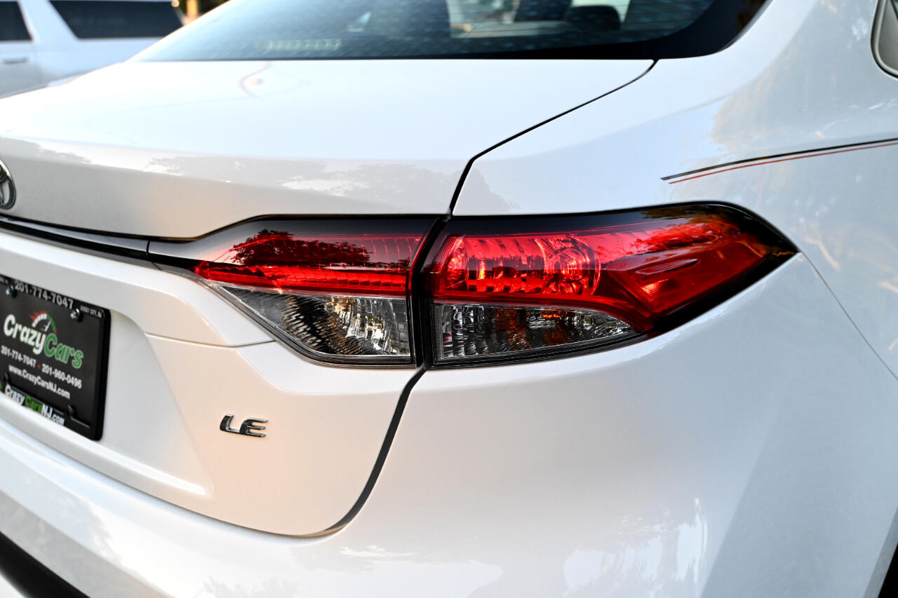 Vehicle image 15 of 42