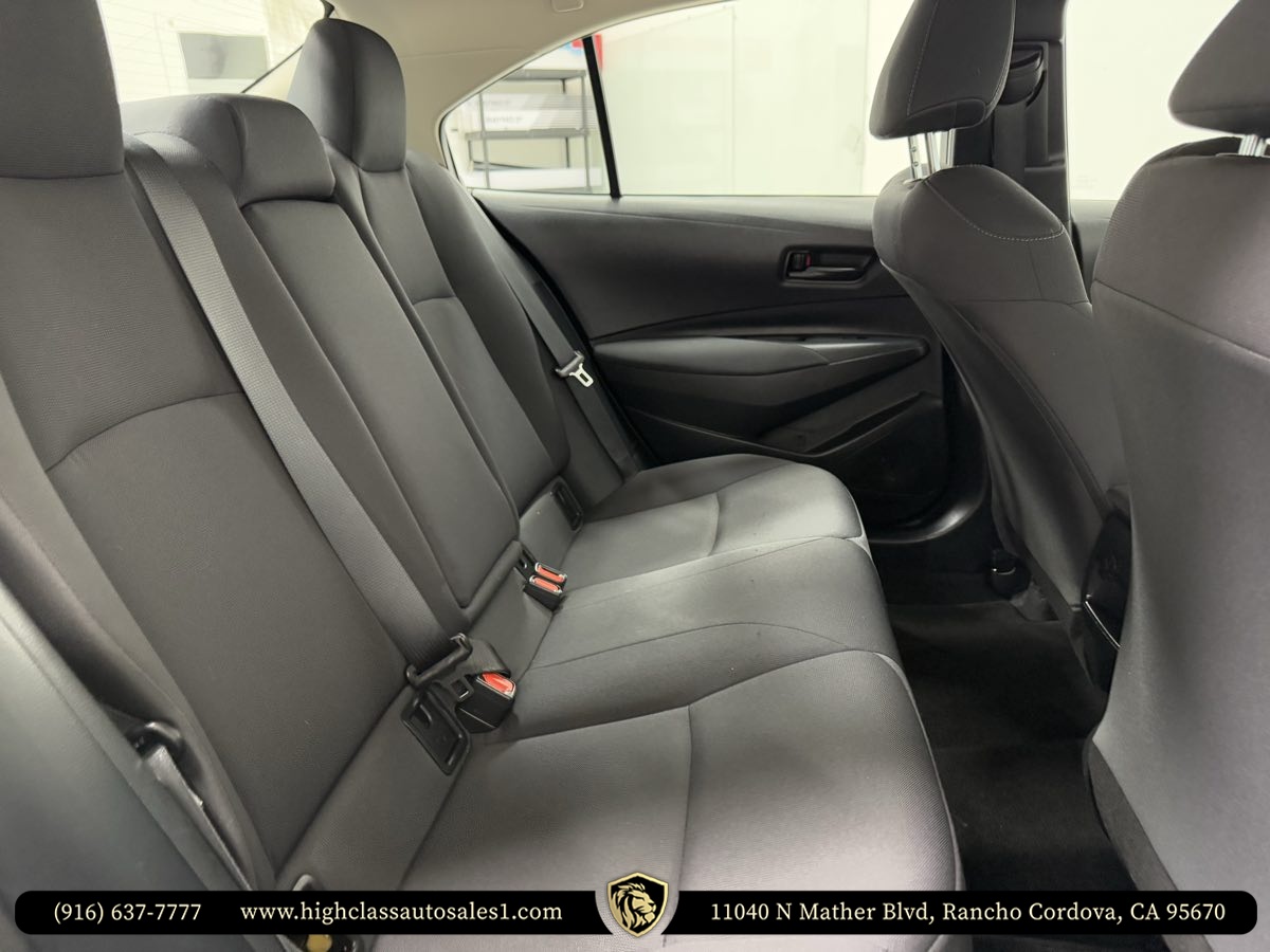 Vehicle image 27 of 54