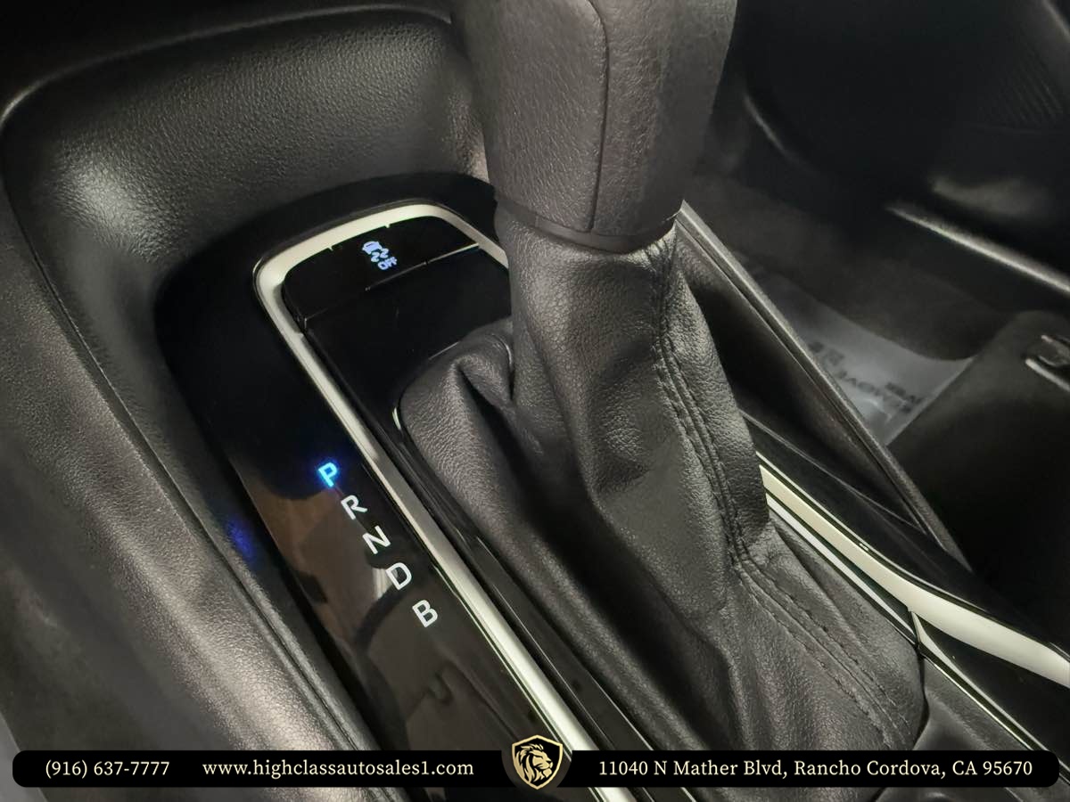 Vehicle image 38 of 54