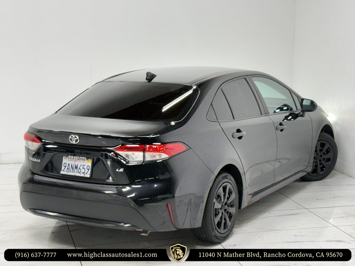 Vehicle image 8 of 54