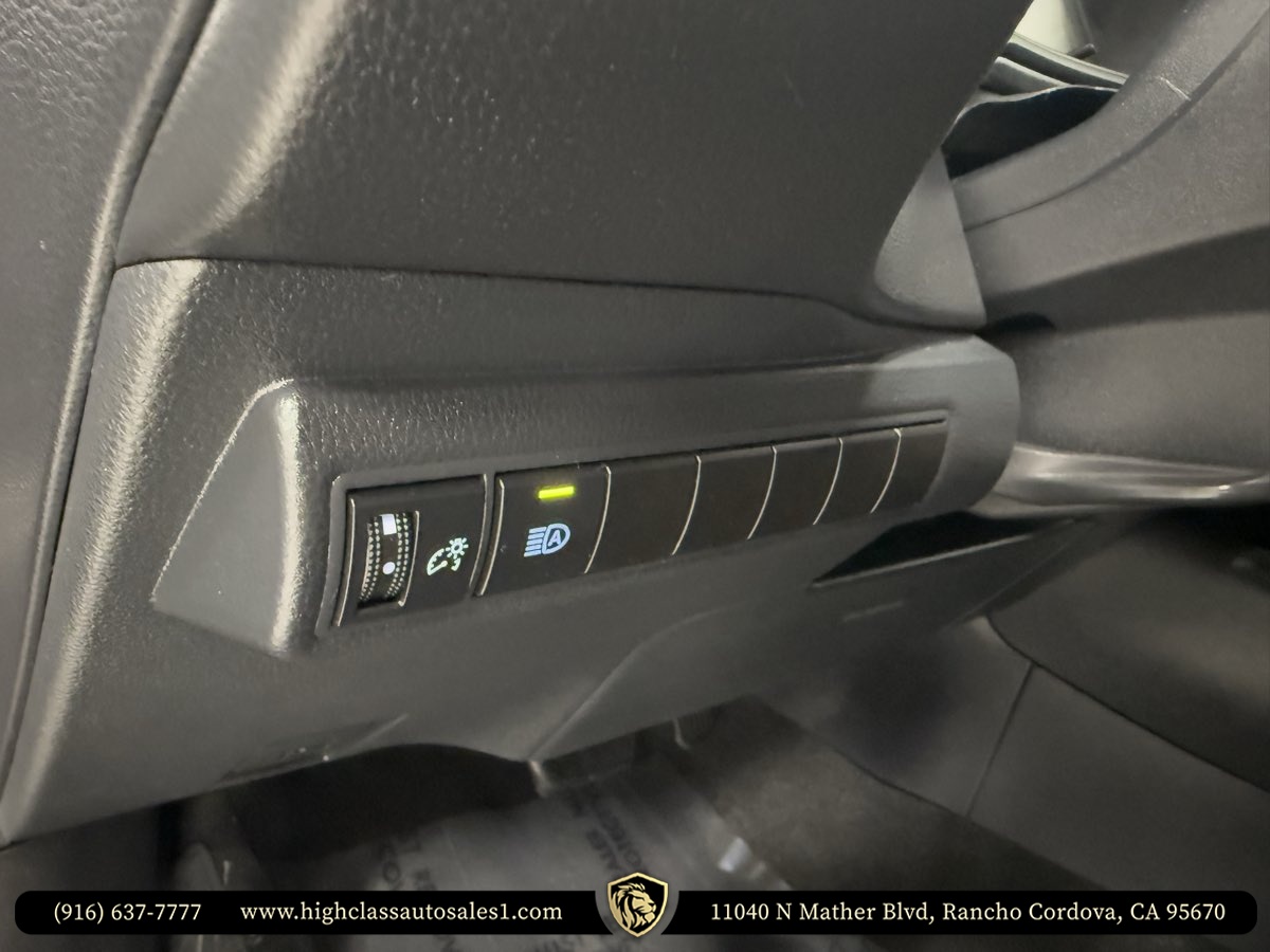 Vehicle image 42 of 54