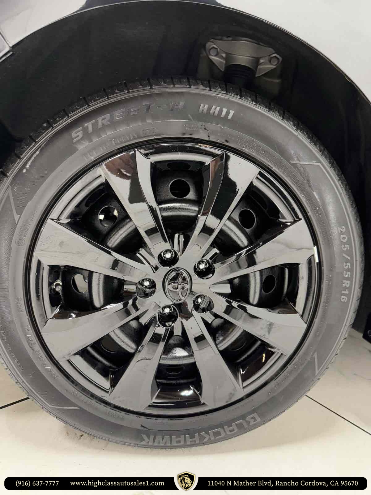 Vehicle image 53 of 54