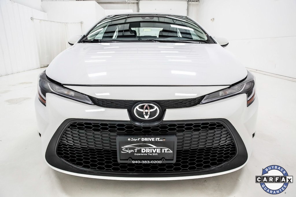 Vehicle image 3 of 40