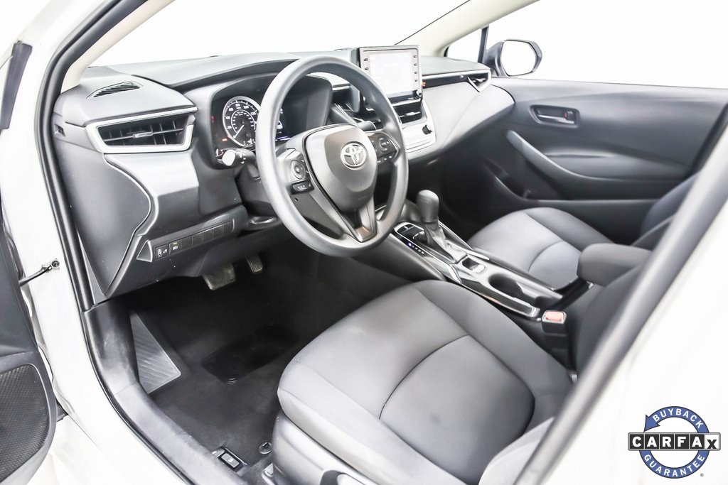 Vehicle image 25 of 40