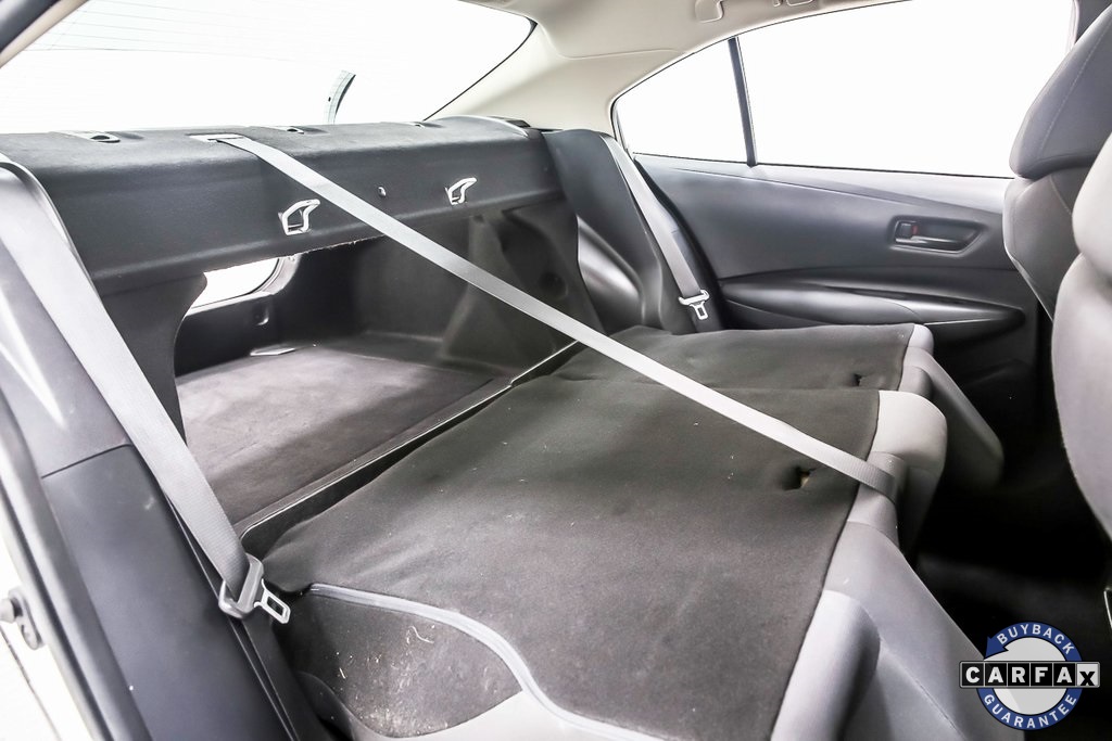 Vehicle image 22 of 40
