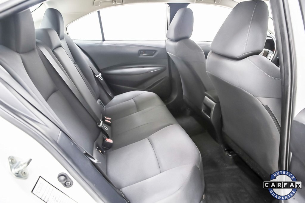 Vehicle image 13 of 40