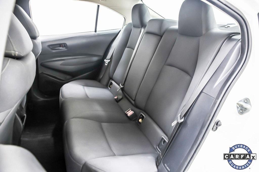 Vehicle image 14 of 40