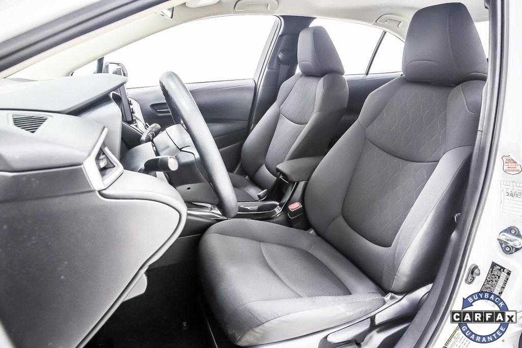 Vehicle image 15 of 40