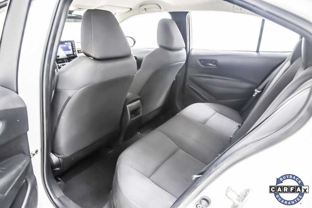 Vehicle image 20 of 40