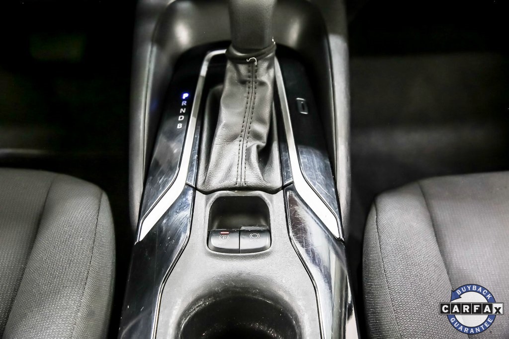 Vehicle image 35 of 40