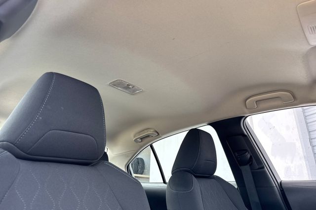 Vehicle image 22 of 35