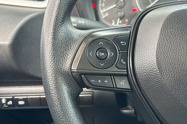 Vehicle image 29 of 35