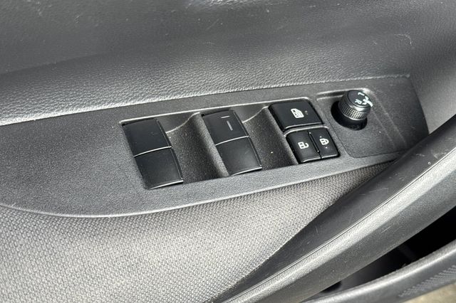 Vehicle image 16 of 35