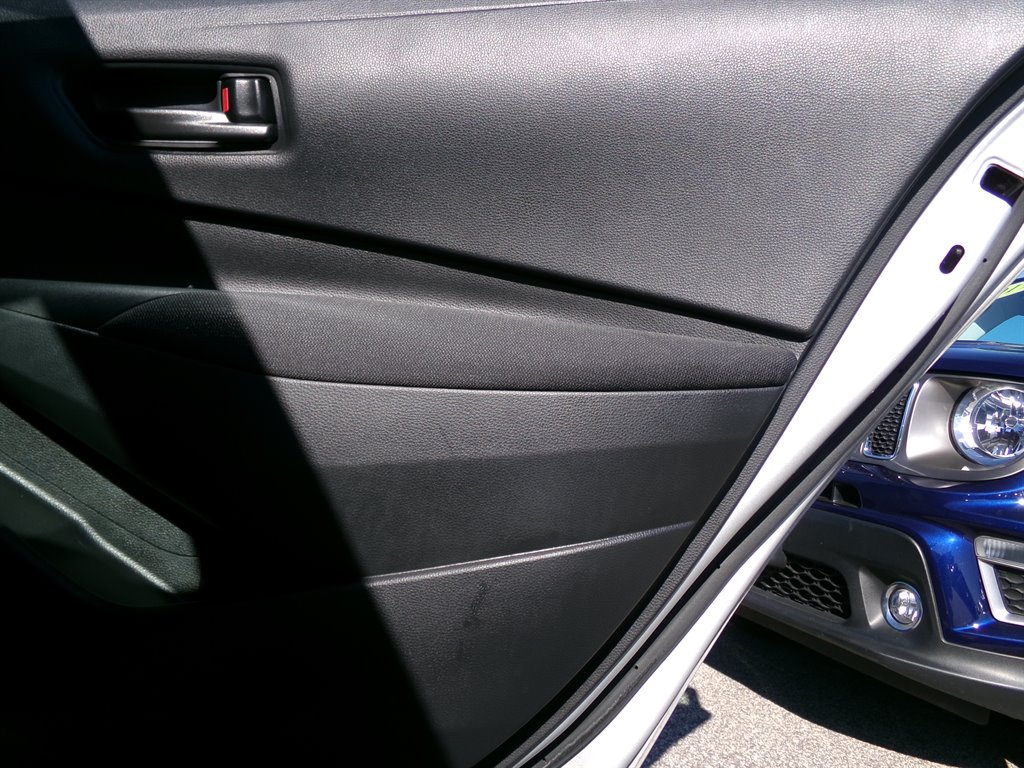 Vehicle image 12 of 36