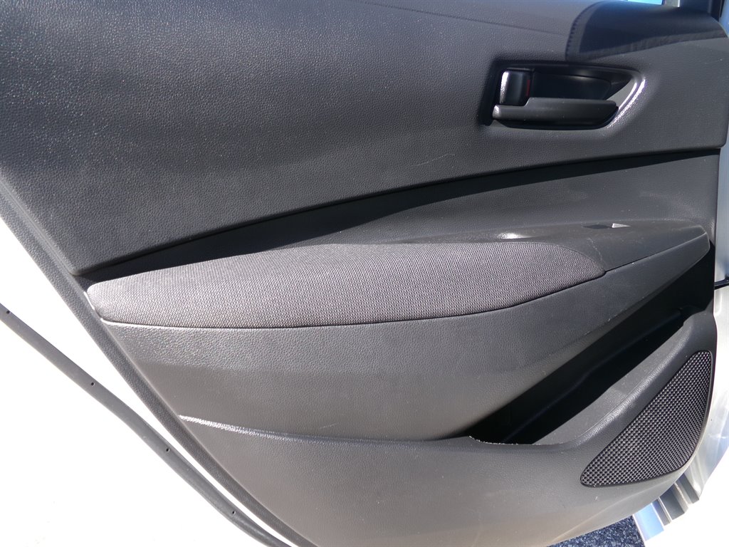 Vehicle image 10 of 36