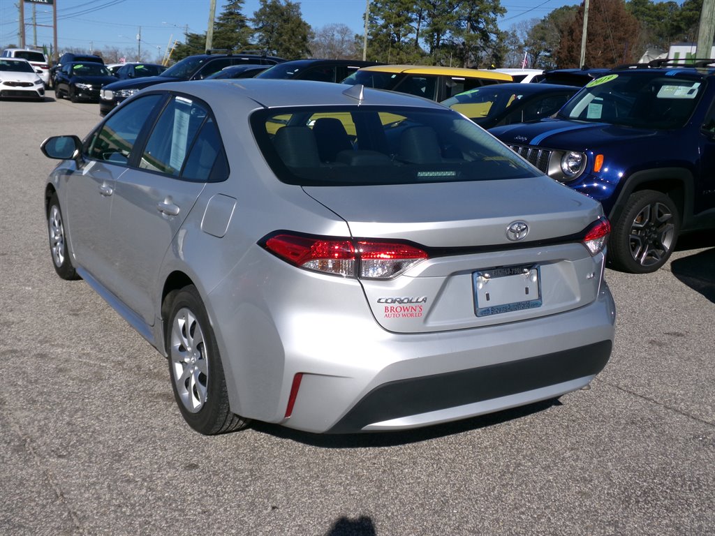 Vehicle image 7 of 36