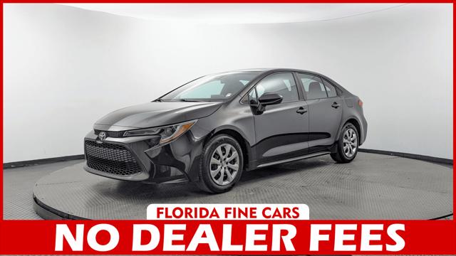 2022 Toyota Corolla LE Image 2 of 28