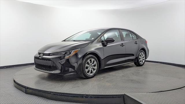 2022 Toyota Corolla LE Image 1 of 28
