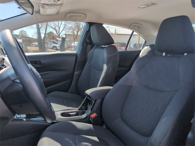 Vehicle image 11 of 28