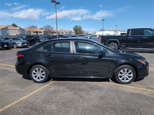 Vehicle image 6 of 28
