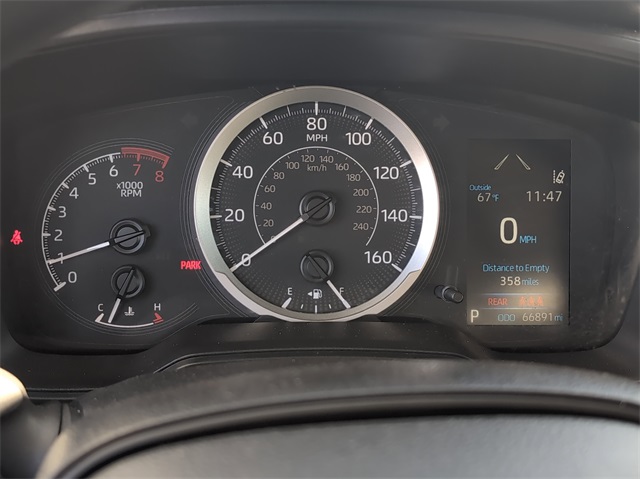 Vehicle image 24 of 28