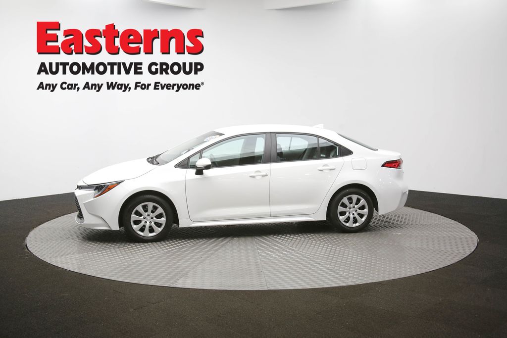 Vehicle image 35 of 61
