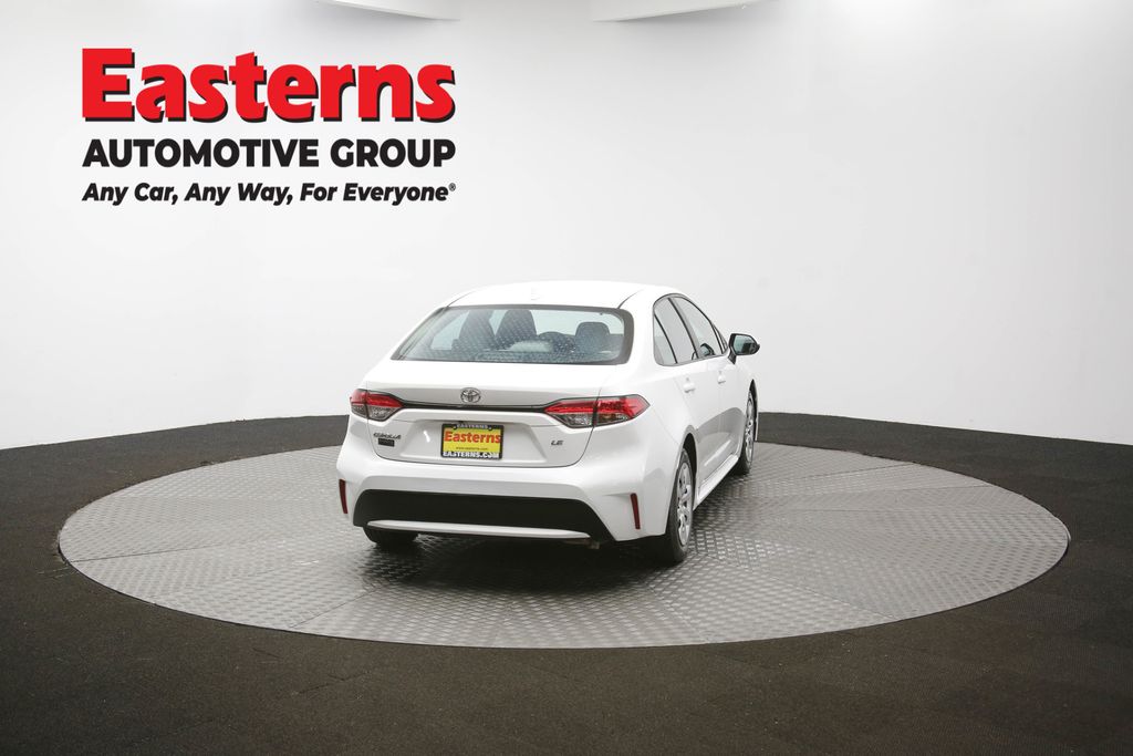 Vehicle image 21 of 61