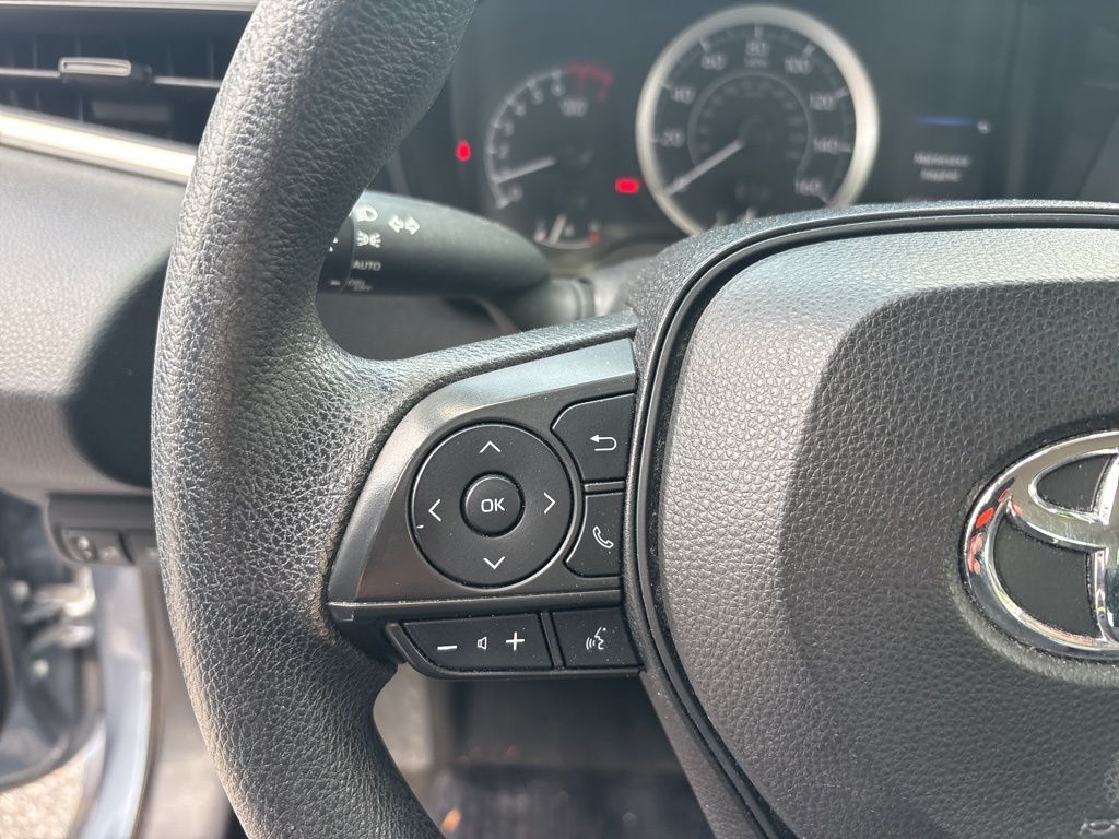 Vehicle image 17 of 18