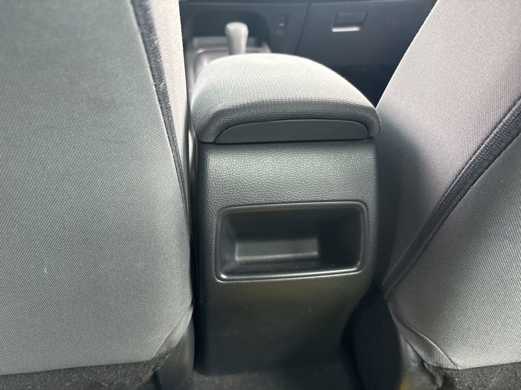 Vehicle image 12 of 18