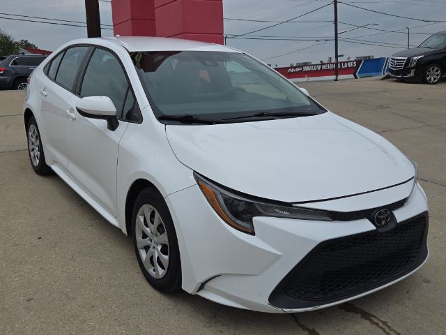 2022 Toyota Corolla LE Image 1 of 12