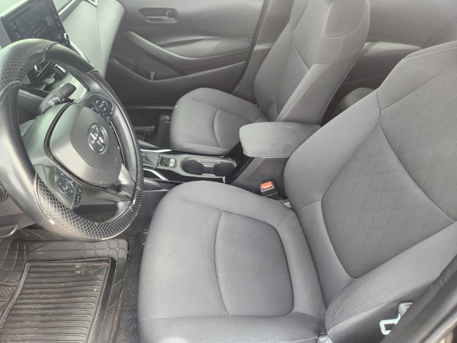 Vehicle image 9 of 21