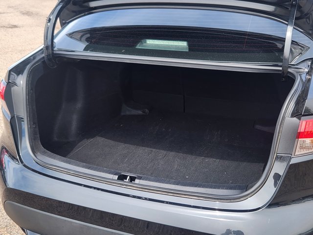 Vehicle image 21 of 21