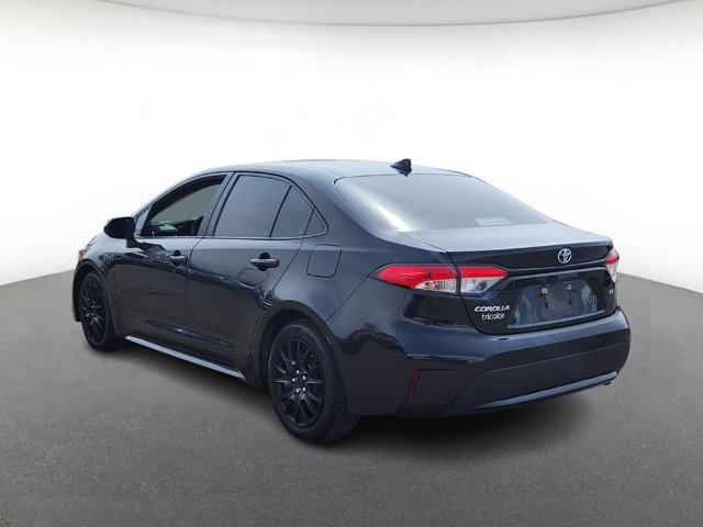 Vehicle image 4 of 21