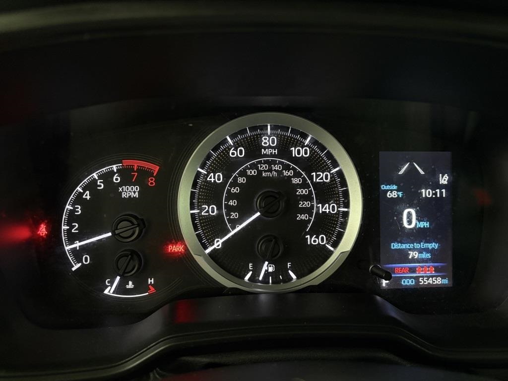 Vehicle image 16 of 40