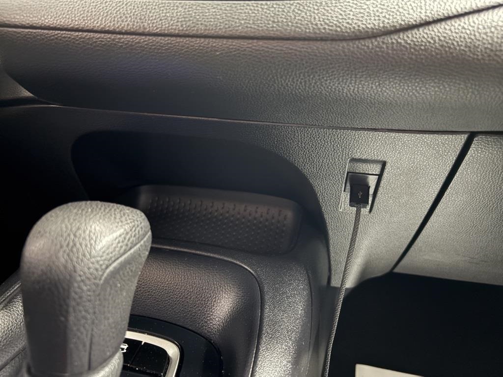 Vehicle image 20 of 40