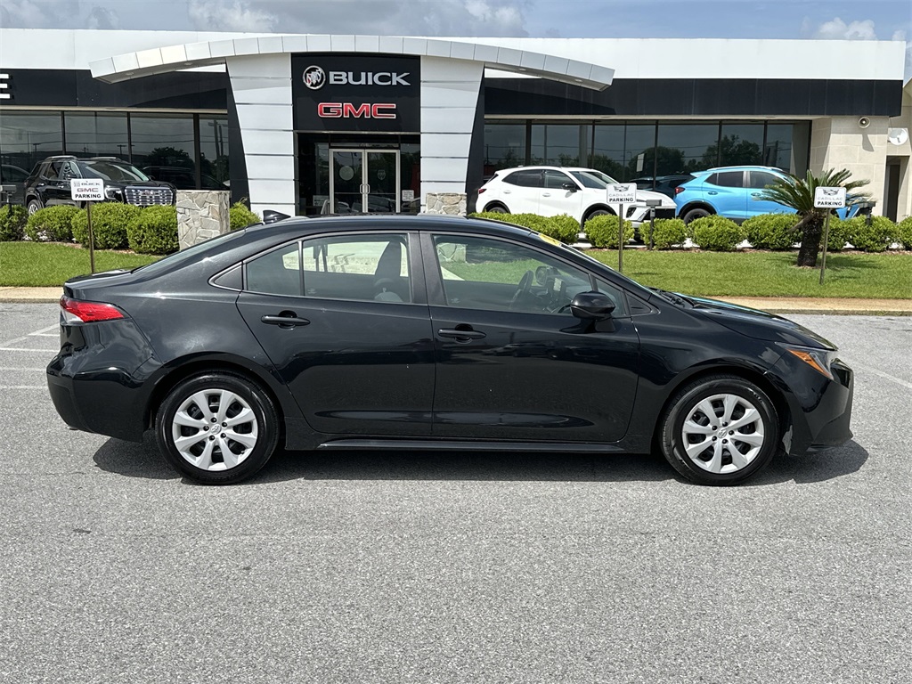 Vehicle image 5 of 39