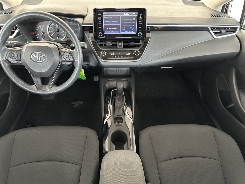 Vehicle image 13 of 39