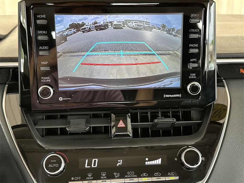 Vehicle image 25 of 39