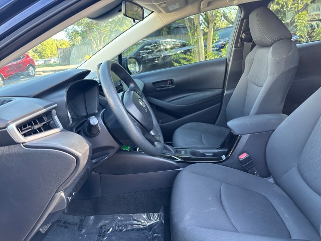 Vehicle image 10 of 20