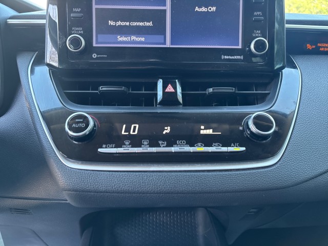 Vehicle image 18 of 20